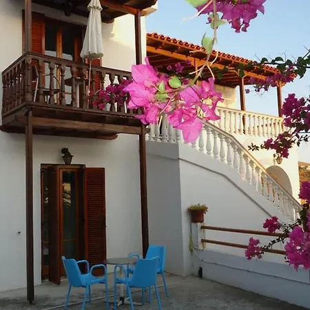 Bonatsa Couette-café 3*