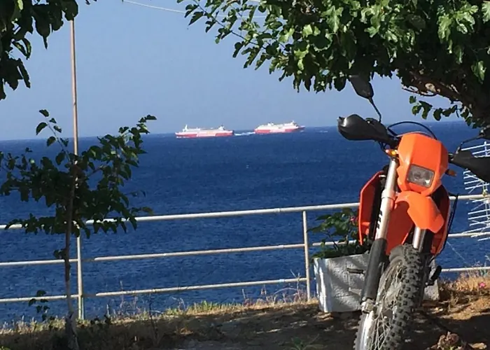 Bonatsa Bed & Breakfast Batsi