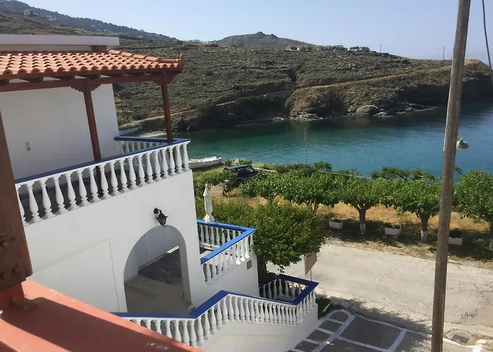 Bonatsa Bed & Breakfast Batsi