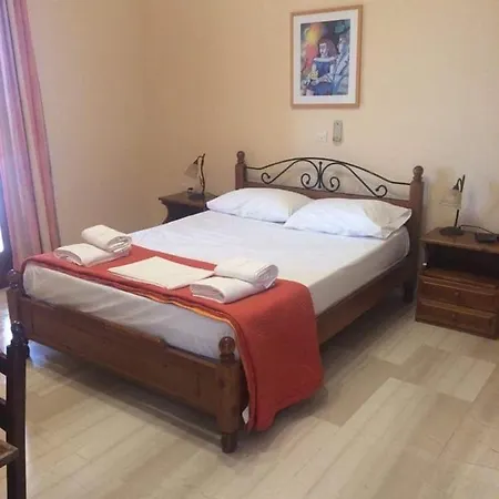 Bonatsa Bed & Breakfast 3*